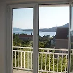 Apartment Loncarevic Slano